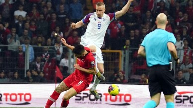 2020 Avrupa Futbol Şampiyonası Elemeleri: Türkiye: 0 - İzlanda: 0 (İlk yarı)