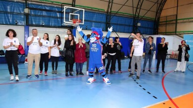 Anadolu Efes, EuroLeague One Team Projesi’nin altıncı çalışmasını gerçekleştirdi