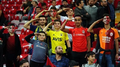 Avrupa Futbol Şampiyonası Elemeleri: Türkiye: 0 - İzlanda: 0 (Maç devam ediyor)