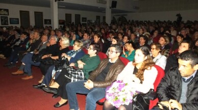 Balıkesir’de kadınlar kendi yazdıkları oyunla şiddete hayır dedi