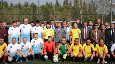 BUÜ personeli hünerlerini halı sahada gösterecek