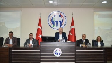 Büyükşehir Muhtarlık İşleri Müdürü Taylan, muhtarları dinledi