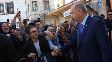 Cumhurbaşkanı Erdoğan, cuma namazını  Eyüpsultan Camii’nde kıldı