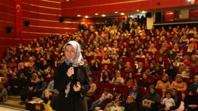 Gebzelilerden Hatice Kübra Tongar’a büyük ilgi