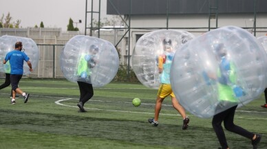 Gençlik Oyunları’nda balon futbolu heyecanı