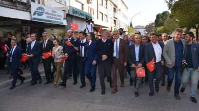 Gönen’de alışveriş festivali başladı