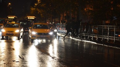 İstanbul’da beklenen yağmur başladı