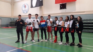 Mustafakemalpaşalı sporcular şampiyonadan zaferle döndü