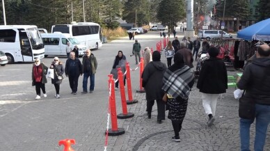 Okulun ilk ara tatilinde Uludağ’a akın ettiler