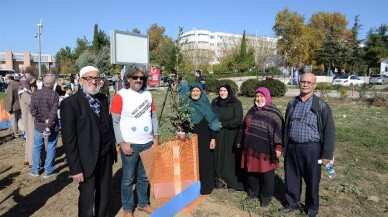 Organları bağışçıları ve organ nakli olanlar birlikte fidan dikti