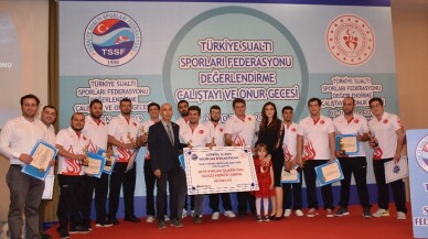 Türkiye’ye 49 uluslararası madalya kazandıran milli sporcular onur gecesinde buluştu