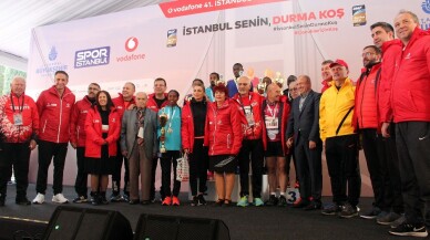 Vodafone İstanbul Maratonu’nda kazananlar ödüllerini aldı