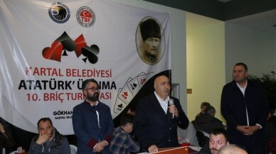 Atatürk’ü Anma 10. Briç Turnuvası Kartal’da gerçekleştirildi