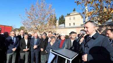 Başkan Büyükakın, “Bu milletin evlatları dünyaya barış ve kardeşlik götürmüştür”