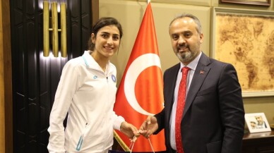 Bursa, Hatice Kübra ile olimpiyatlarda