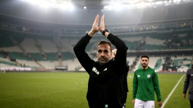 Bursaspor’da Yalçın Koşukavak ile yollar ayrıldı