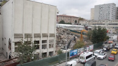 Çapa Diş Hekimliği Fakültesi’nde yıkım çalışmaları başladı