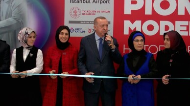 Cumhurbaşkanı Erdoğan, İstanbul Havalimanı’nda sergi açılışına katıldı