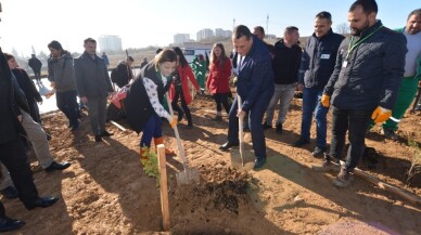 İzmit’te 750 adet fidan toprakla buluştu