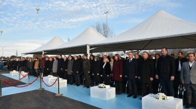 Mustafakemalpaşa Sosyal Etkinlik Merkezi törenle hizmete açıldı