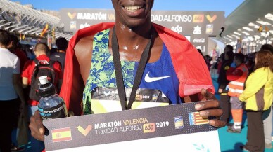 Valencia Maratonu’nda Kaan Kigen Özbilen’den rekor