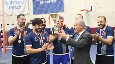 Voleybol turnuvası şampiyonu belli oldu