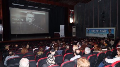 Kartal Edebiyat Günleri’nde Zülfü Livaneli’ne onur ödülü