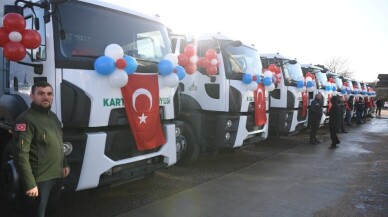 Kartepe Belediyesi’nin 11 yeni aracı hizmete başladı