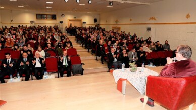 Mustafa Karataş’tan ‘dini değerler’ konferansı