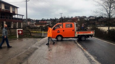 Sakarya’da su baskını nedeniyle bir mahalle sular altında kaldı