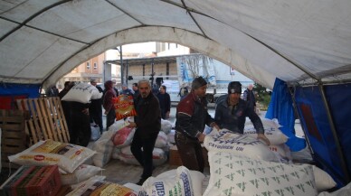 Sındırgı’dan İdlib’e yardım tırı