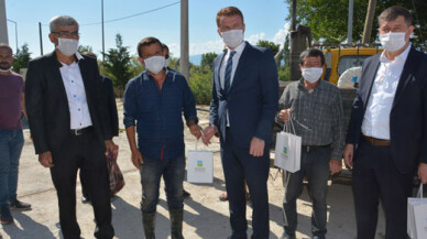 Balıkesirli seracılara sera naylonu desteği yapıldı
