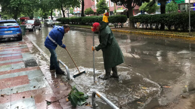 Büyükşehir ekipleri 460 kişiyle sahada