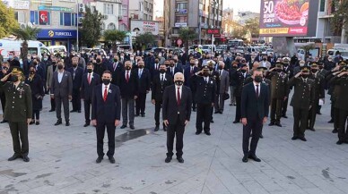 Atatürk, Burhaniye’de 10 Kasım Töreniyle Anıldı