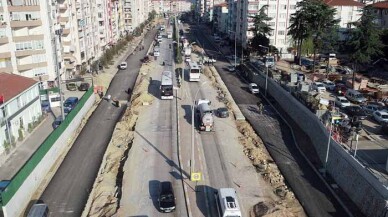 Karamürsel’de yan yollar asfaltlanıyor