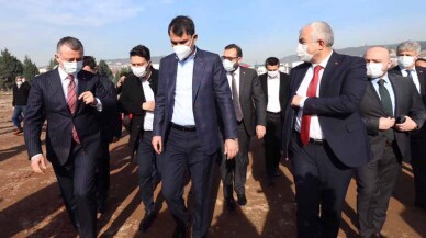 Bakan Kurum Gebze Millet Bahçesi’nde incelemelerde bulundu