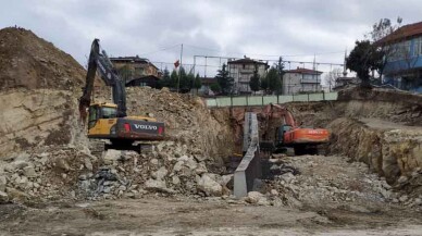 SGK kavşağı çalışmaları için Serdivan dönüşlerine yeni düzenleme