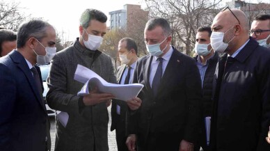 Başkan Büyükakın; 'Kent Meydanı, Çayırova’yı taçlandıracak'