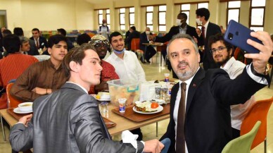 Yabancı öğrenciler ailelerini 1,5 yıldır göremiyor