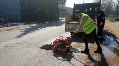 Bozulan, aşınan yollara hızlı müdahale
