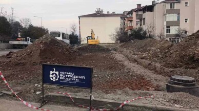 Gölcük Donanma Caddesi 2. Sokak’ta otopark yapılıyor