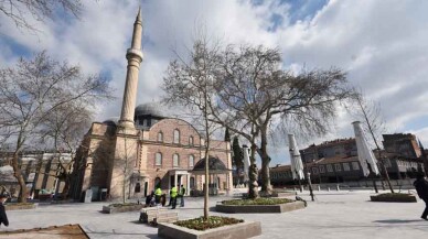 Zağnos Paşa Camisi’nde tarihi meydan ortaya çıkıyor