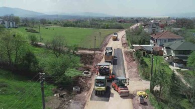 Kartepe Bağdat Caddesi’nde asfalt serimine başlandı