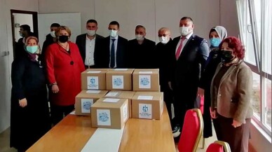 Kocaeli Büyükşehir Belediyesi’nden muhtarlara kırtasiye desteği