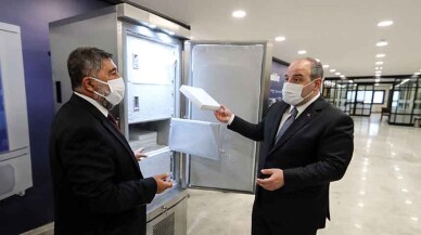 140 bin dozdan fazla aşıyı saklayabilecek buzdolabı üretildi