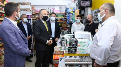 Bursa'da Ramazan Destek Çekleri ihtiyaç sahibi vatandaşların yüzünü güldürdü, esnafa can suyu oldu