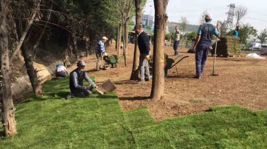 Derince’deki stadın çimleri, Dilovası Batı Kavşağı’na serildi