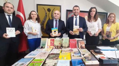 Kadın Konukevleri’ne Kitap Teslimi Yapıldı