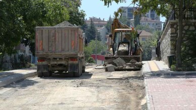 Nilüfer’de 6 ayda 24 bin ton malzeme ile 15 kilometre yol asfaltladı