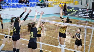 Edremit Belediyesi Altınolukspor, Vakıfbank’ı 3-0 mağlup etti